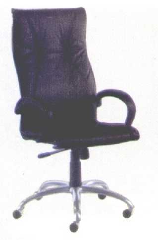 Директорское кресло Fly в Санкт-Петербургских мебельных салонах Оптима-М.